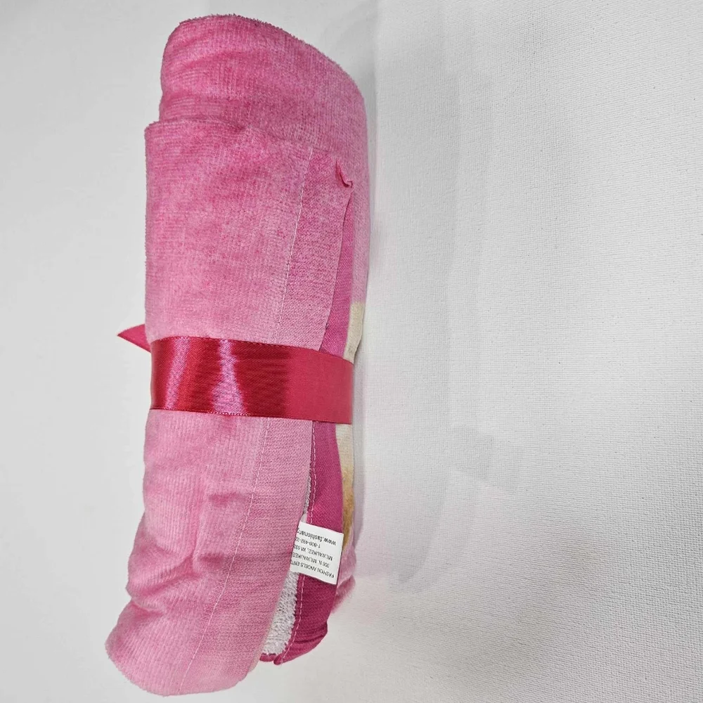 Beach Towel Dog Graphic Style‎ Lab  Pink Barbiecore Fun Stylish Cotton 25
